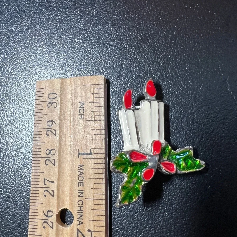 Vintage Holiday Candle Holly Brooch‎ Silver Tone Enamel Christmas Pin